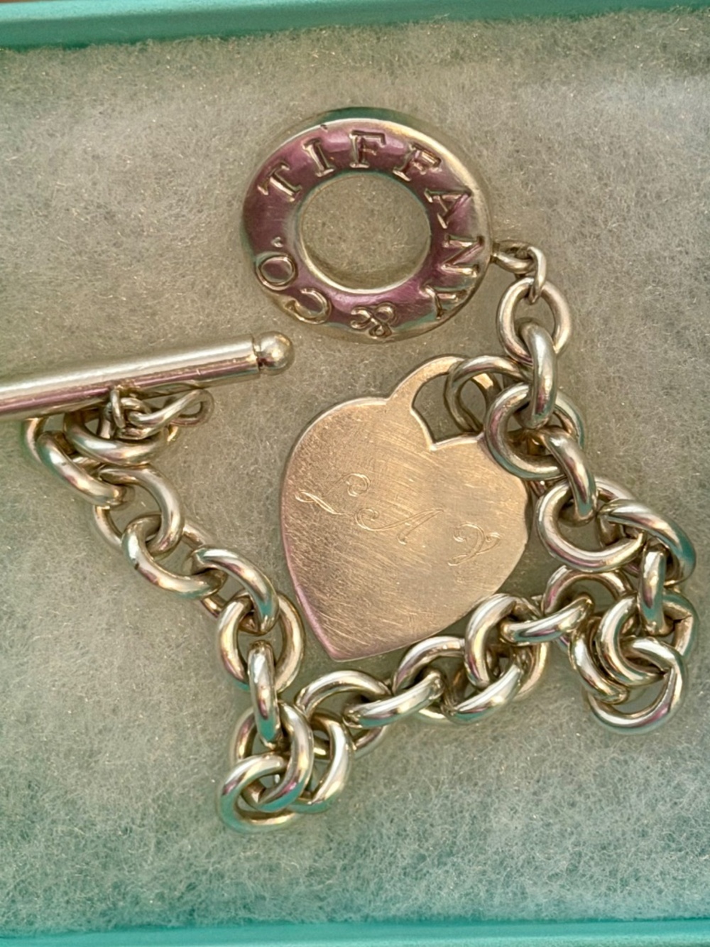 Authentic Vintage 2003 Tiffany & Co. Sterling Silver Heart Tag Toggle Bracelet - Picture 7 of 8